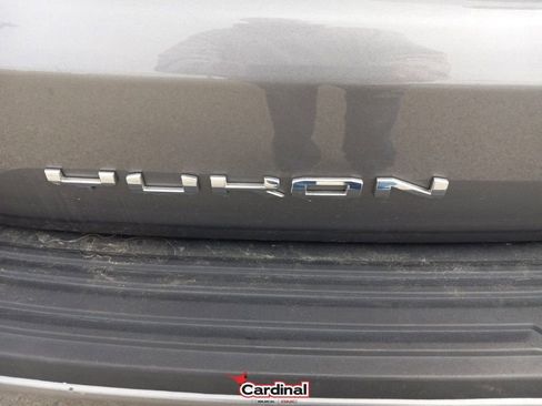 Used 2021 GMC Yukon SLE image 7