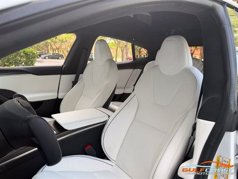 Used 2022 Tesla Model S Plaid AWD/4WD image 20