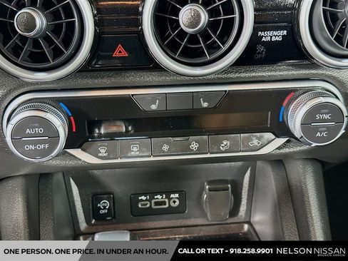 Certified 2025 Nissan Sentra SR w/ Midnight Edition FWD image 15