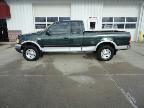 Used 2001 Ford F150 XLT image 1