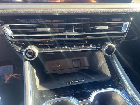 New 2026 Chevrolet Traverse LT w/ Midnight/Sport Edition image 19