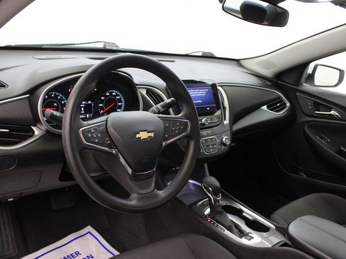 Used 2024 Chevrolet Malibu LT image 15