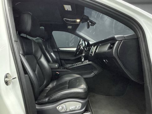 Used 2015 Porsche Macan S w/ Premium Package Plus AWD/4WD image 35