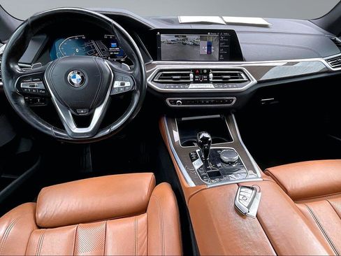 Used 2022 BMW X5 xDrive40i w/ Premium Package image 7