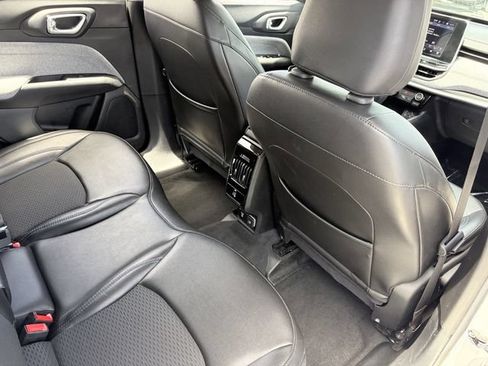 Used 2022 Jeep Compass Latitude w/ Convenience Group FWD image 15