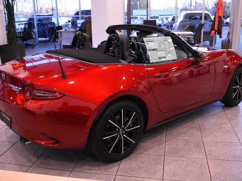 New 2025 MAZDA MX-5 Miata Grand Touring w/ Weather Package image 7