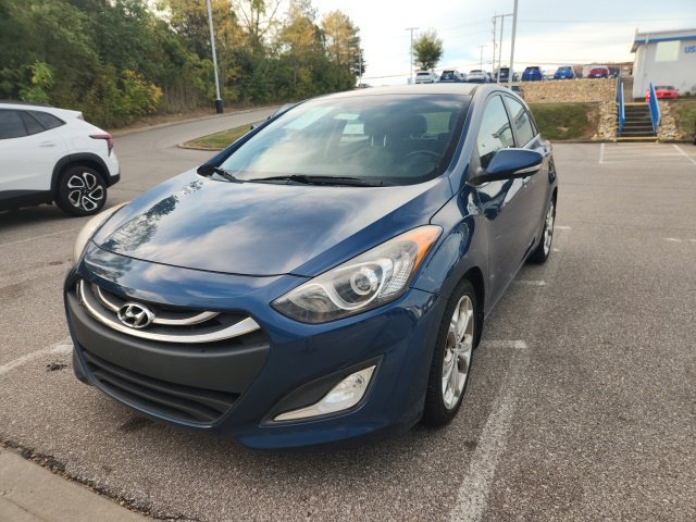 Used 2014 Hyundai Elantra GT w/ Option Group 02 FWD image 2