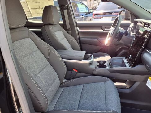 New 2026 GMC Terrain Elevation w/ Technology Package II FWD image 5