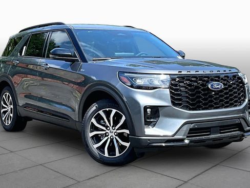 New 2026 Ford Explorer ST-Line RWD image 2