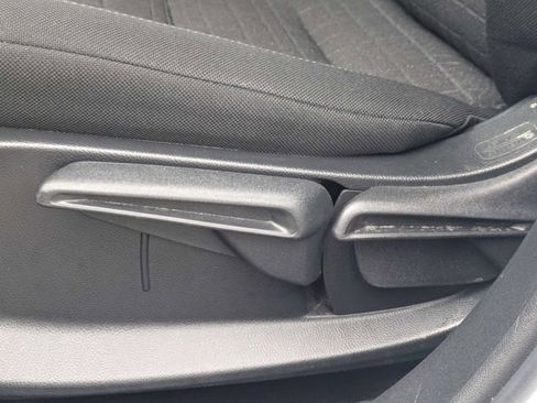 Used 2024 Honda HR-V LX image 18