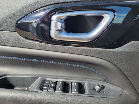 New 2026 Jeep Compass Latitude AWD/4WD image 16