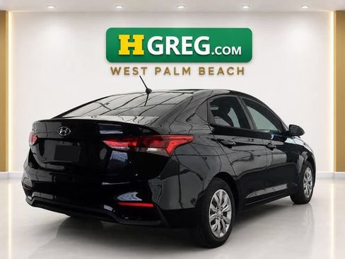 Used 2018 Hyundai Accent SE FWD image 6