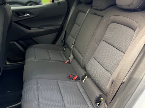 Used 2025 Chevrolet Equinox LT image 10