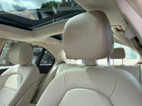Used 2015 Mercedes-Benz C 300 4MATIC Sedan image 16