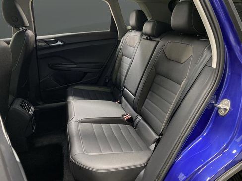 Used 2024 Volkswagen Taos SEL image 28