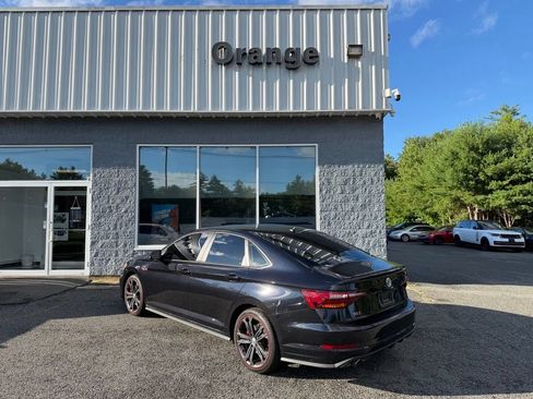 Used 2019 Volkswagen Jetta GLI FWD image 4