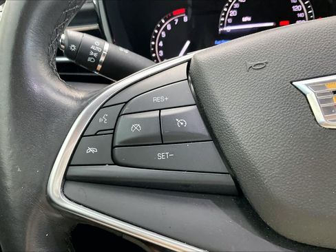 Used 2018 Cadillac XT5 Luxury w/ Driver Awareness Package FWD image 24