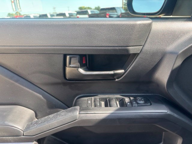 Used 2024 Toyota Tacoma SR5 AWD/4WD image 22