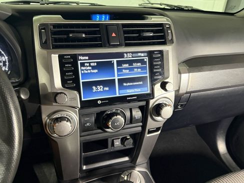 Used 2020 Toyota 4Runner SR5 AWD/4WD image 14