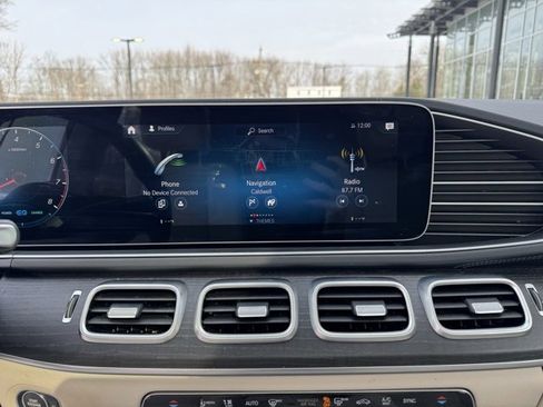 Certified 2022 Mercedes-Benz GLS 450 4MATIC image 17