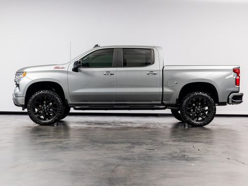 Used 2025 Chevrolet Silverado 1500 RST AWD/4WD image 9