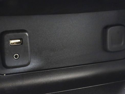 Used 2018 Chevrolet Colorado W/T w/ WT Convenience Package image 21