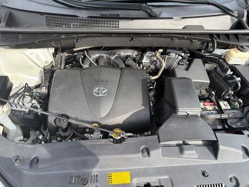 Used 2017 Toyota Highlander XLE FWD image 10