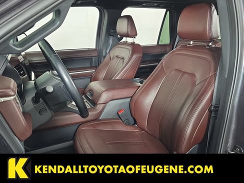 Used 2024 Ford Expedition Limited AWD/4WD image 18