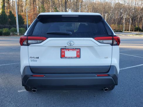 New 2025 Toyota RAV4 LE image 5