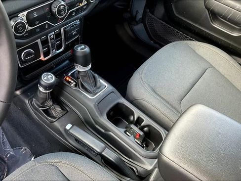 New 2024 Jeep Wrangler Unlimited image 9