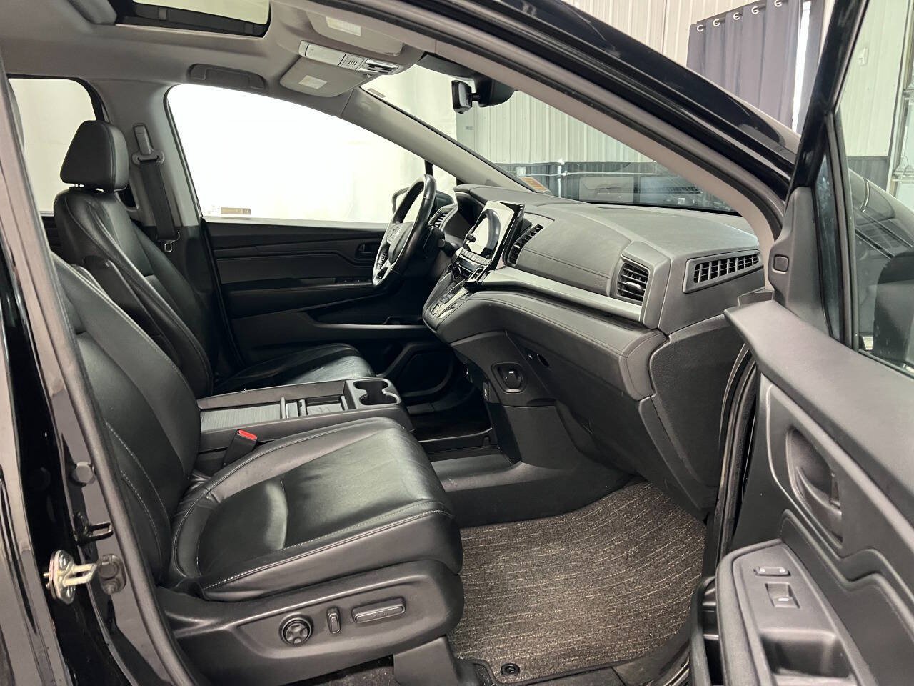 Used 2021 Honda Odyssey EX-L image 12