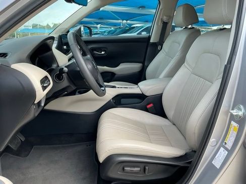 Used 2023 Honda HR-V EX-L image 9