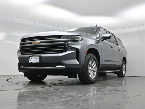 Used 2021 Chevrolet Suburban LT RWD image 44