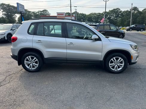 Used 2017 Volkswagen Tiguan S AWD/4WD image 8