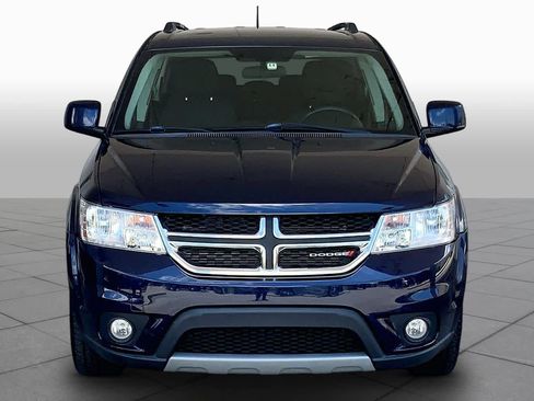 Used 2018 Dodge Journey SXT w/ Connectivity Group FWD image 4