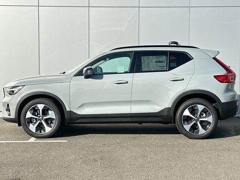 New 2026 Volvo XC40 B5 Plus w/ Protection Package Premier image 2