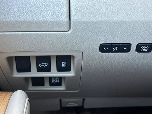 Used 2015 Lexus RX 450h FWD image 34