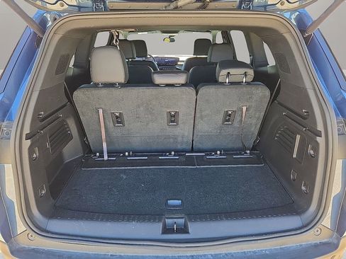 Used 2025 Buick Enclave Preferred image 13