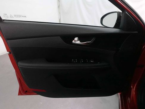 Used 2023 Kia Forte GT-Line FWD image 10