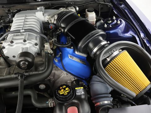 Used 2011 Ford Mustang Shelby GT500 w/ SVT Performance Pkg RWD image 17