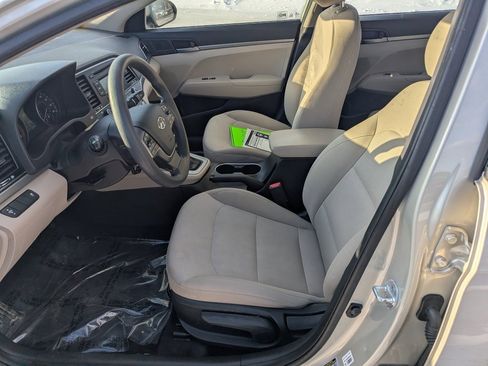 Used 2018 Hyundai Elantra SE image 13