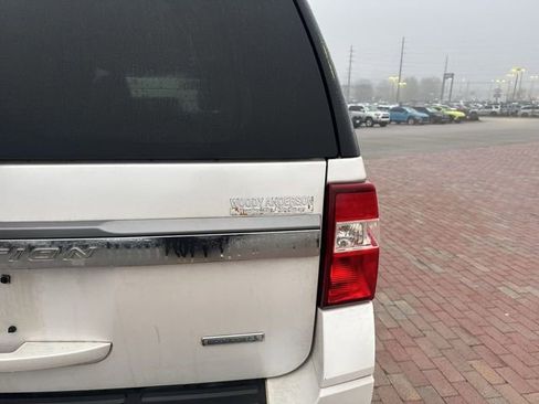 Used 2017 Ford Expedition Limited w/ Equipment Group 301A image 10