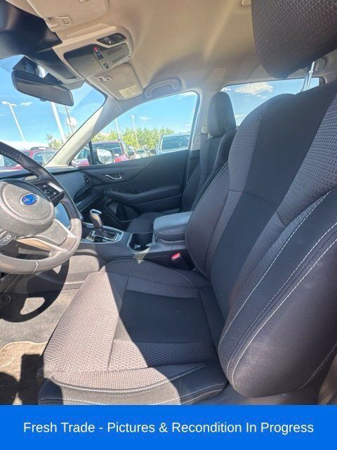 Used 2024 Subaru Outback Premium AWD/4WD image 10