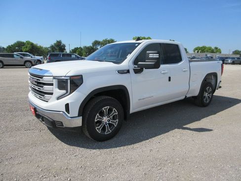 New 2026 GMC Sierra 1500 SLE w/ Max Trailering Package AWD/4WD image 11