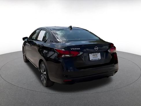 Used 2025 Nissan Versa SV FWD image 11