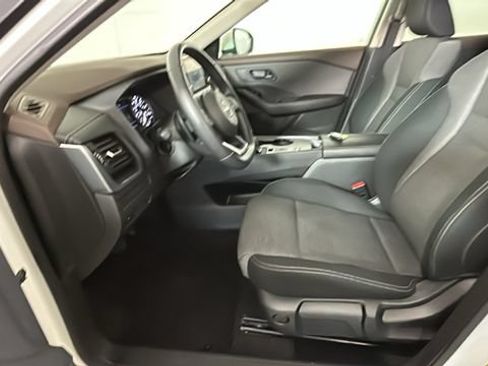 Used 2022 Nissan Rogue S FWD image 12