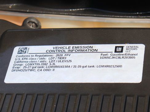 Used 2020 Chevrolet Suburban Premier image 15