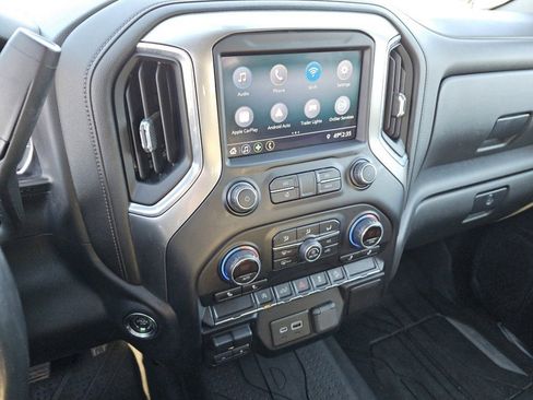 Used 2019 Chevrolet Silverado 1500 RST image 32