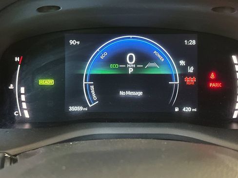 Used 2025 Toyota Camry SE FWD image 23