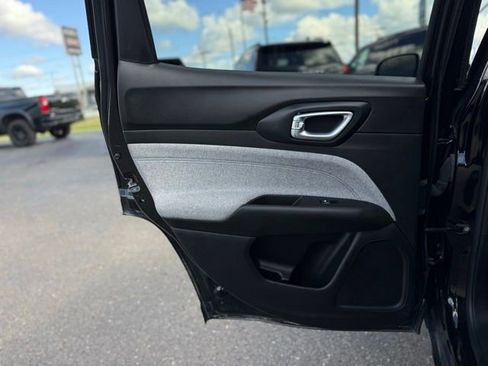Used 2024 Jeep Compass Sport AWD/4WD image 14